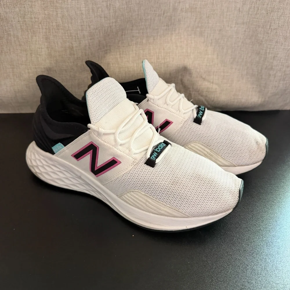 New Balance Fresh Foam Roav Running‎ Shoes Womens 11 White Surf Athletic Lace Up